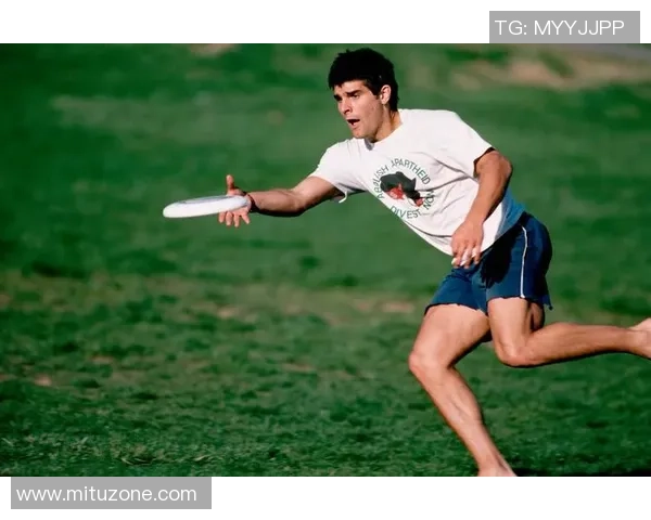 飞盘热潮下的北京飞盘队团队协作引发的争议与思考 飞盘热潮下的北京飞盘队团队协作引发的争议与思考